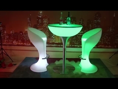 Beleuchtete Led-Lichttische Cocktail-Tische und Stühle Wireless Stand-up Bar-Tische für die Party