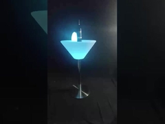 Leuchtende LED-Barmöbel Leuchten Cocktail-Tisch und Stühle