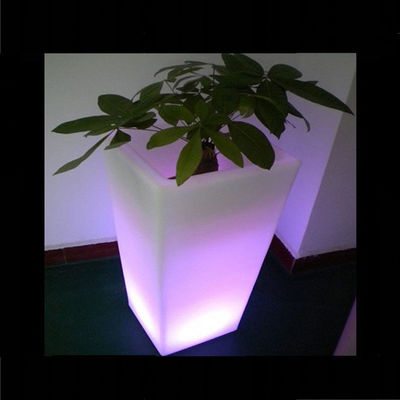 China Zulieferer Outdoor LED beleuchtet quadratisch beleuchtet Pflanzen Topf 80000h Akkulaufzeit