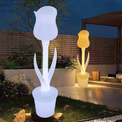 Außen-Wasserdichte Kunststoffstehende Tulpenblütenbodenlampe 50000 Stunden Lebensdauer