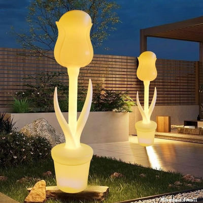 Außen-Wasserdichte Kunststoffstehende Tulpenblütenbodenlampe 50000 Stunden Lebensdauer