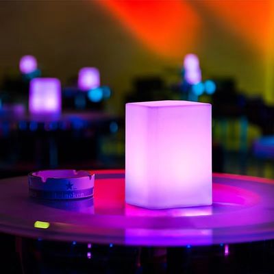 RGB-Farbwechsel Outdoor-LED-Kubenlicht USB-Ladung per Fernbedienung