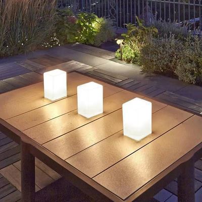 RGB-Farbwechsel Outdoor-LED-Kubenlicht USB-Ladung per Fernbedienung
