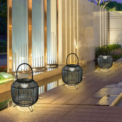 Maßgeschneiderte Rattan gewebte Sonnenlampen Portable 3500K IP65 wasserdicht
