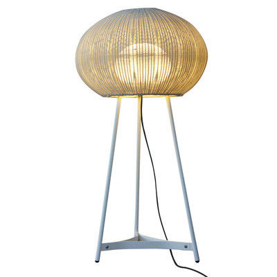 Moderne Fußbodenlampe aus Rattan IP44 Wasserdicht für Hoteldekoration