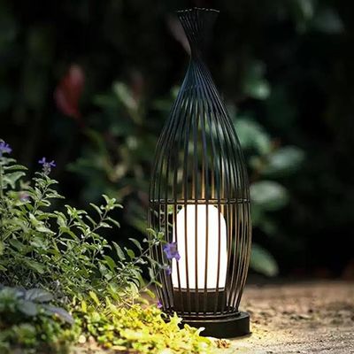 Wasserdichte Rattan-Bodenlampe für den Außenbalkon der Villa