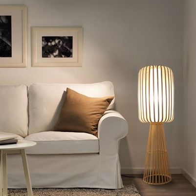 Bamboo-Weaving Rattan-Bodenlampe für Wohnzimmer im Teehaus