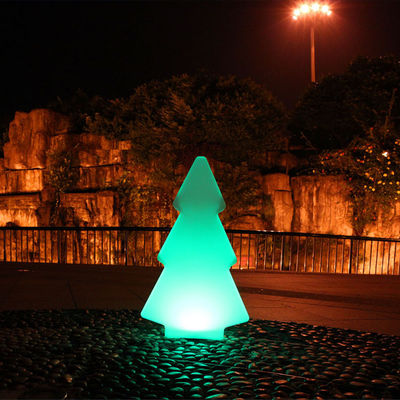 Weihnachtsbaum aus Kunststoff