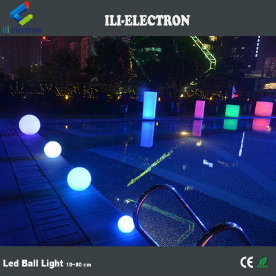 Schwimmbad im Urlaubsdorf Led Floating Ball