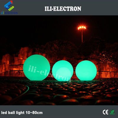 PE-Plastikfarbige, hängende LED-Lichtkugeln für den Außenbereich