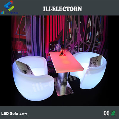 Gewerbliche PE Kunststoff LED-Leuchten Möbel, Beleuchtete LED-Lounge-Sofa