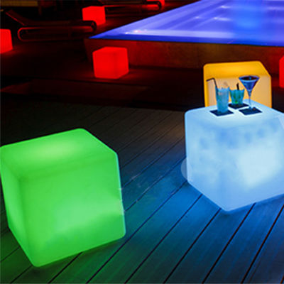 PE-Kunststoff-Licht-up-Drei-D-LED-Würfel