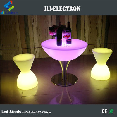 Fernbedienbare Kunststoff-LED-Barhocker