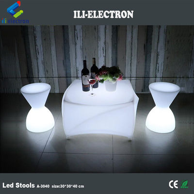 Fernbedienbare Kunststoff-LED-Barhocker