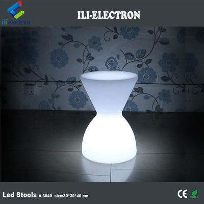 Fernbedienbare Kunststoff-LED-Barhocker