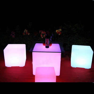 Farbwechselnde Lichtwürfel aus Kunststoff