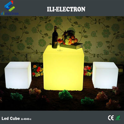 Farbwechselnde Lichtwürfel aus Kunststoff