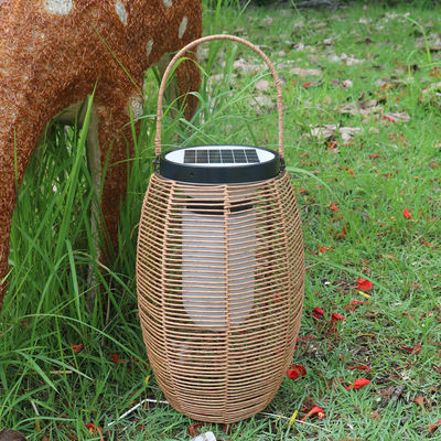 Außen Rattan Gewebte Sonnenlampen Laterne Wasserdicht Für Gartenlandschaft
