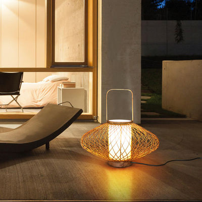 3500K warme weiße Rattan-Bambus-Tischlampe für Schlafzimmer-Schaltersteuerung