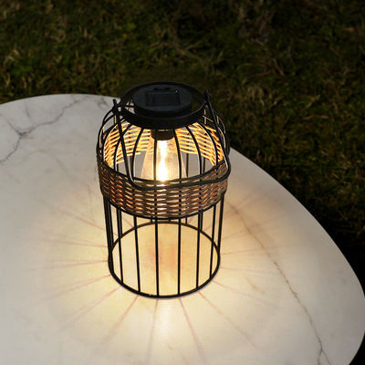 Kleine tragbare Rattan gewebte Sonnenlampen für Balkon Tisch Atmosphäre