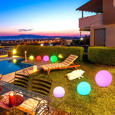 16 Farbwechsel Valentinstag Glow Garten Dekorationskugel PE Material IP65 wasserdicht