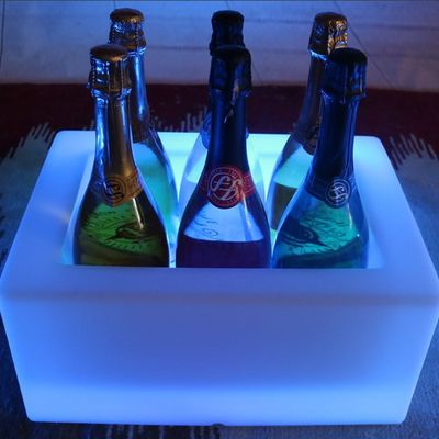 16 Farben wechselnd PE Kunststoff LED Eisbehälter IP65 wasserdicht für Bier Champagner