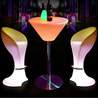 Fernbedienung Manueller Adapter PE Kunststoff beleuchtete LED Cocktail-Tisch für Nachtclubs