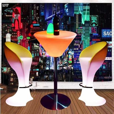 Fernbedienung Manueller Adapter PE Kunststoff beleuchtete LED Cocktail-Tisch für Nachtclubs