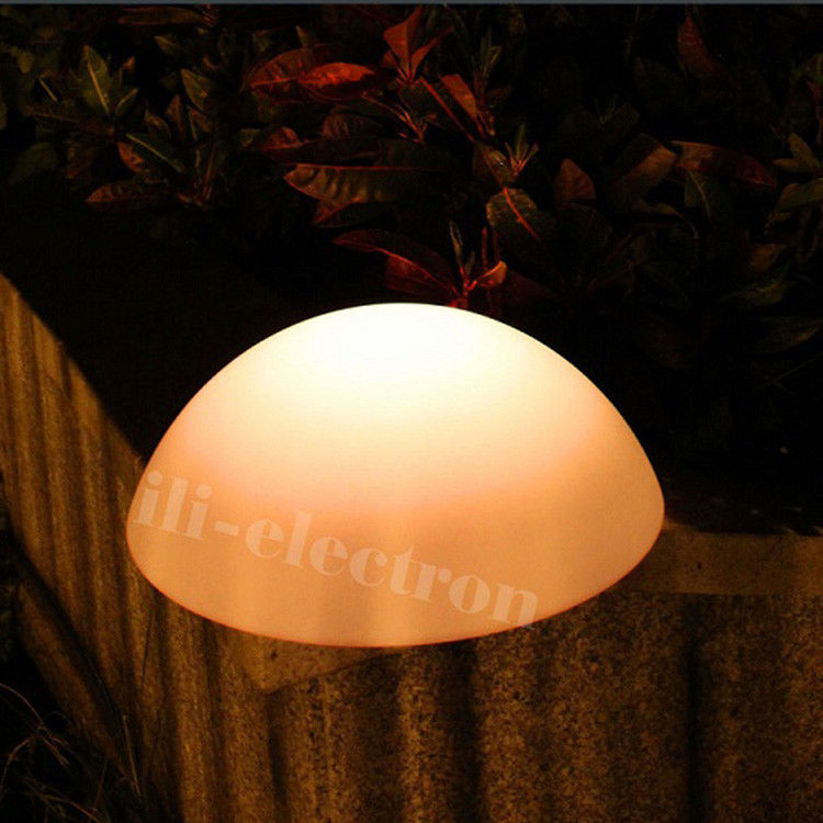 Kunststoff-LED-Farbwechsel-Wasserdichte Kugellampe Halbkugel-Form Für Gartendekor