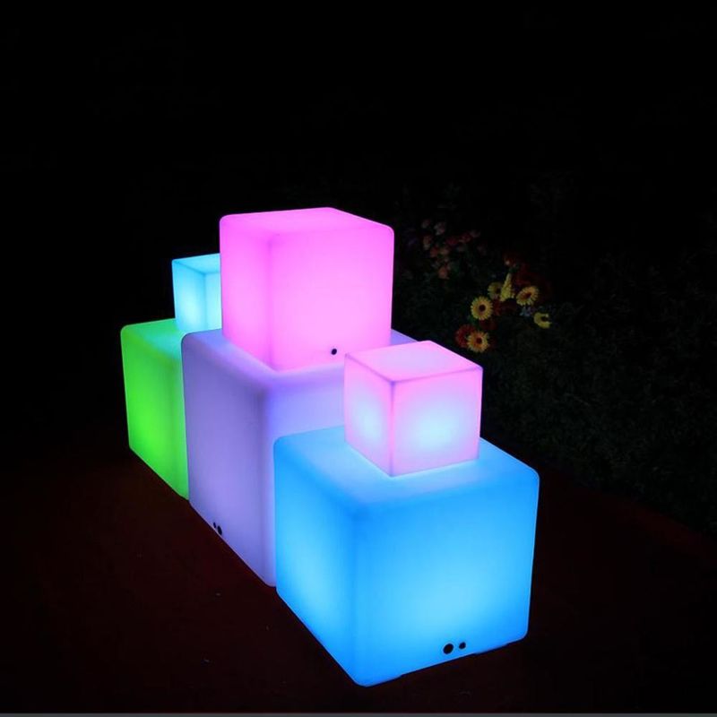 IP65 Wasserdichtes LED-Wolkenlicht für den Außenbereich 16 Farbwechsel für Gartenhocker