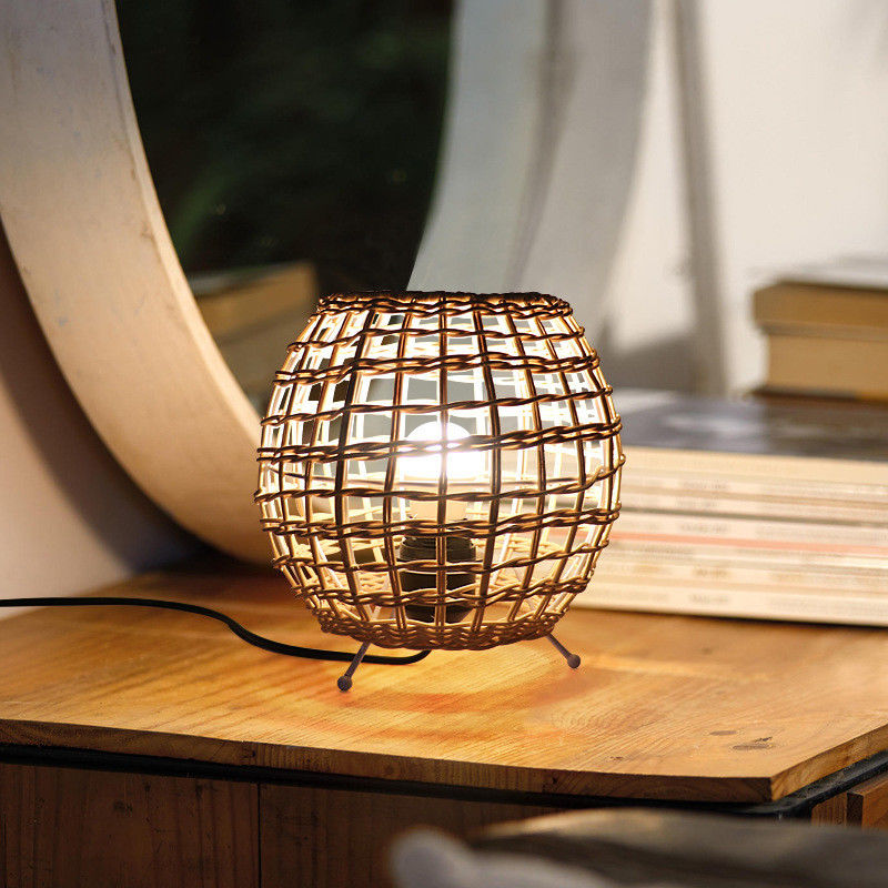 kleine Kreative Rattan-Kugeltischlampe Rattan-Kunst-Rattan-Gewebe Schlafzimmerdekorationstabellenlampe